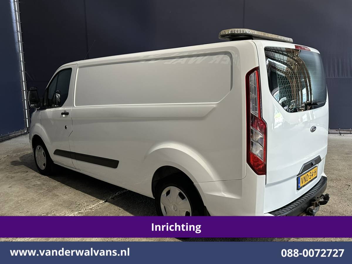 Ford Transit Custom Ford Transit Custom 2.0 TDCI 130pk L2H1 Inrichting Euro6 Airco | Camera | 2800kg Trekhaak | LED | Cruisecontrol Stoelverwarming, Verwarmde voorruit, Parkeersensoren, Achterklep