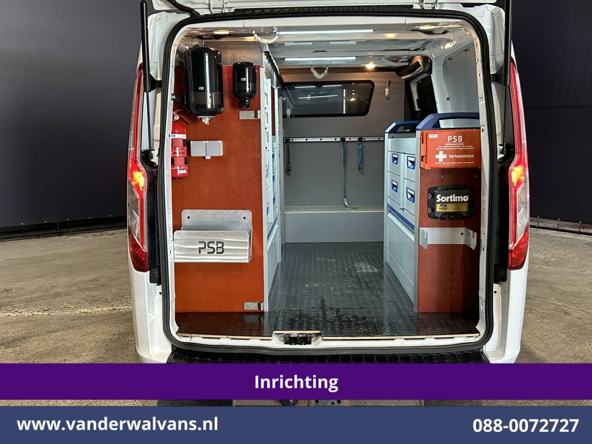 Ford Transit Custom Ford Transit Custom 2.0 TDCI 130pk L2H1 Inrichting Euro6 Airco | Camera | 2800kg Trekhaak | LED | Cruisecontrol Stoelverwarming, Verwarmde voorruit, Parkeersensoren, Achterklep