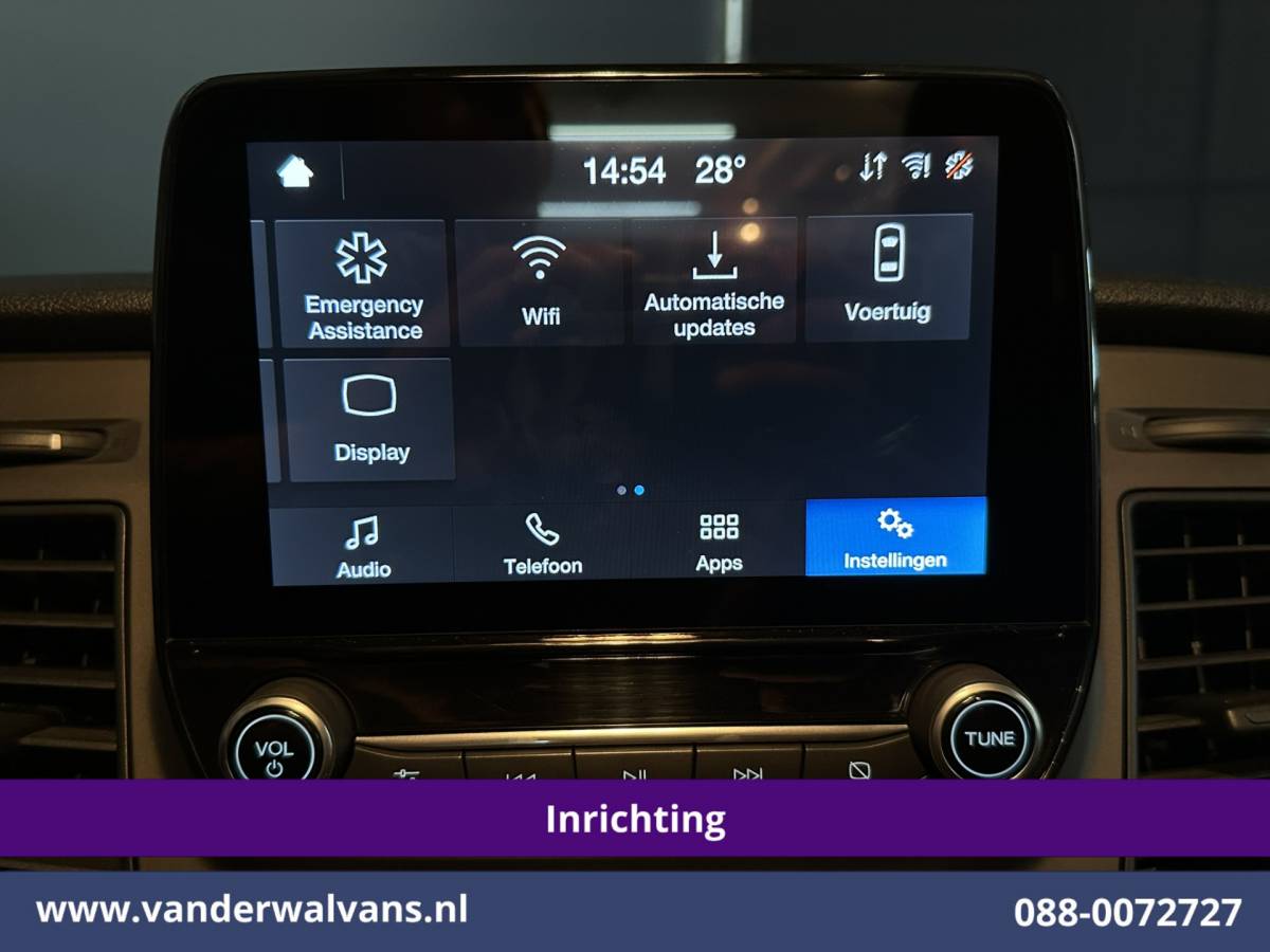 Ford Transit Custom Ford Transit Custom 2.0 TDCI 130pk L2H1 Inrichting Euro6 Airco | Camera | 2800kg Trekhaak | LED | Cruisecontrol Stoelverwarming, Verwarmde voorruit, Parkeersensoren, Achterklep