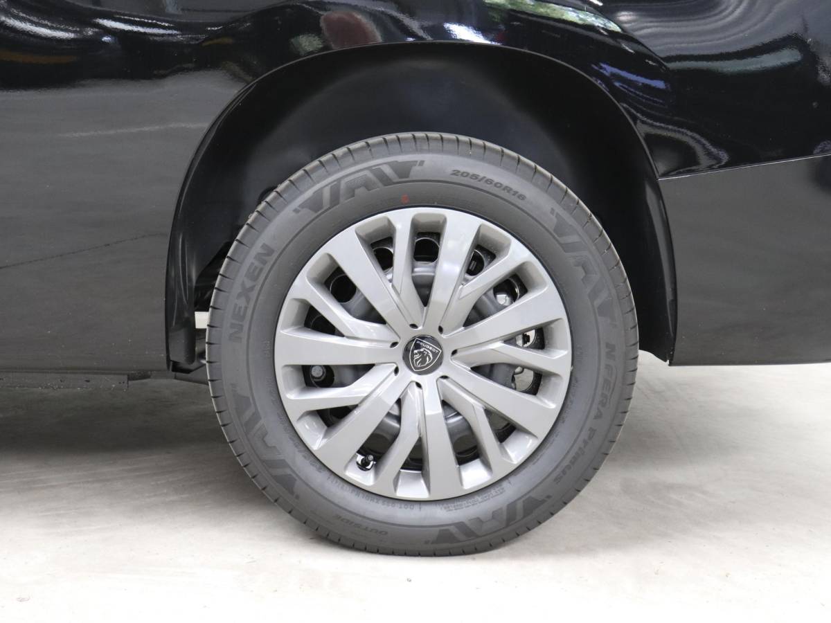 Peugeot Partner Peugeot Partner 1.5 BlueHDi 130PK L2 Automaat Airco Navi Cruise Trekhaak