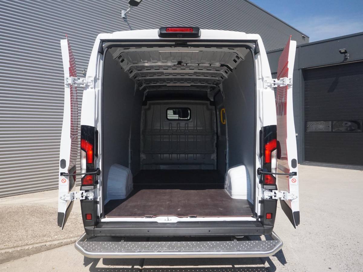 Opel Movano-e Opel Movano Electric 3.5t L4H2 Zwaar 110 kWh DPD