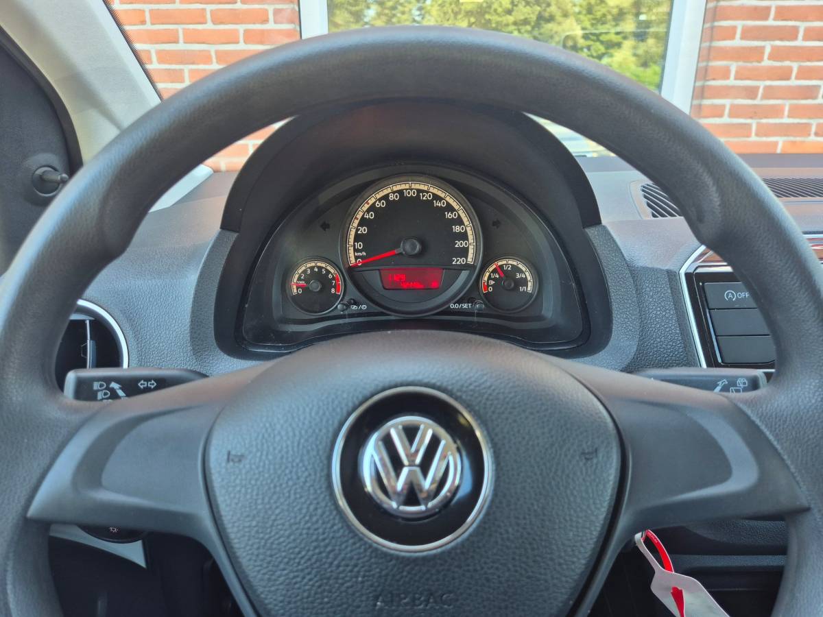 Volkswagen up! Volkswagen Up! 1.0 BMT take up! 60PK 5drs airco, elektr.ramen, radio/cd