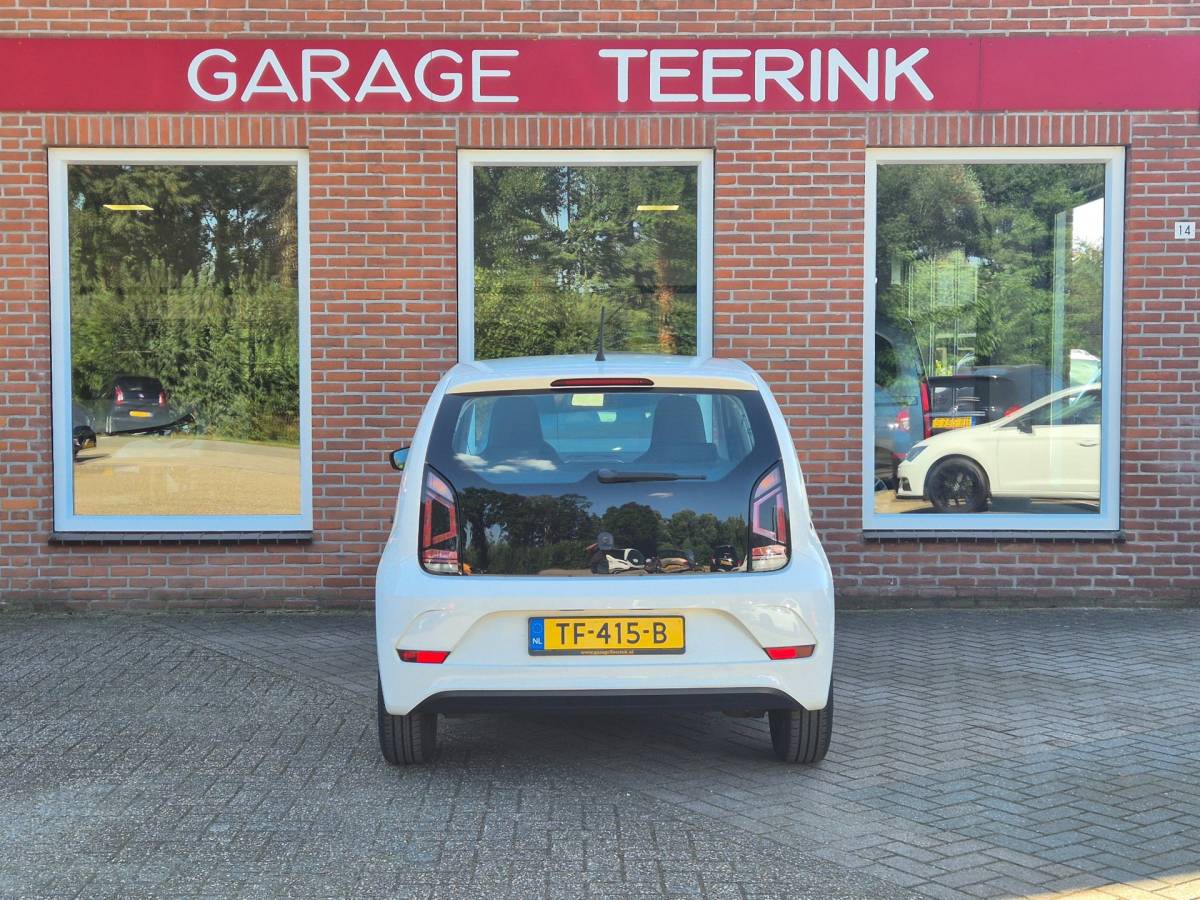 Volkswagen up! Volkswagen Up! 1.0 BMT take up! 60PK 5drs airco, elektr.ramen, radio/cd
