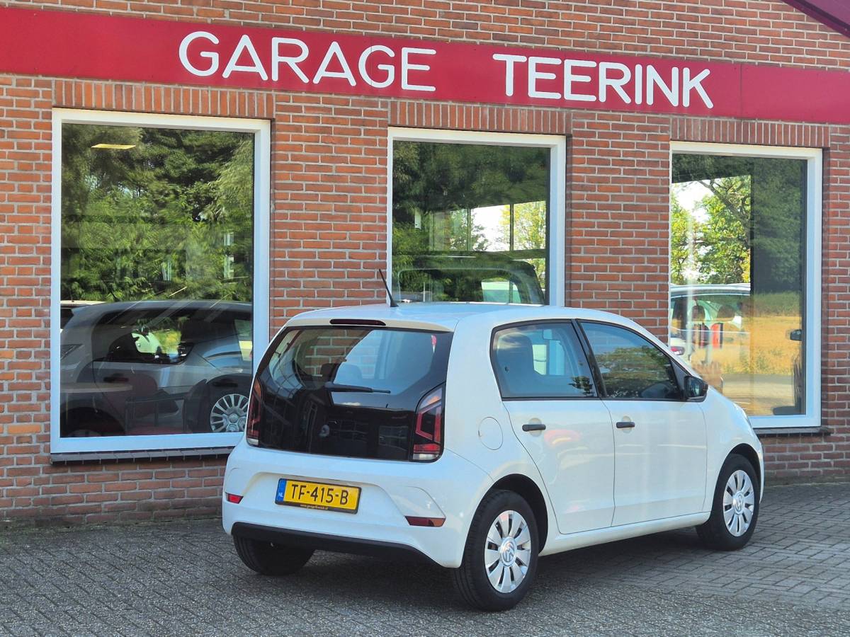 Volkswagen up! Volkswagen Up! 1.0 BMT take up! 60PK 5drs airco, elektr.ramen, radio/cd