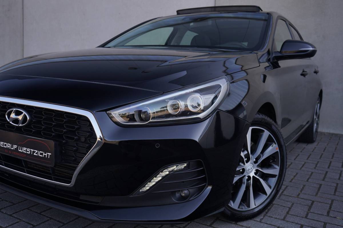 Hyundai i30 Hyundai I30 1.0 T-GDI Yes! 120pk, Panoramadak, Carplay, Led