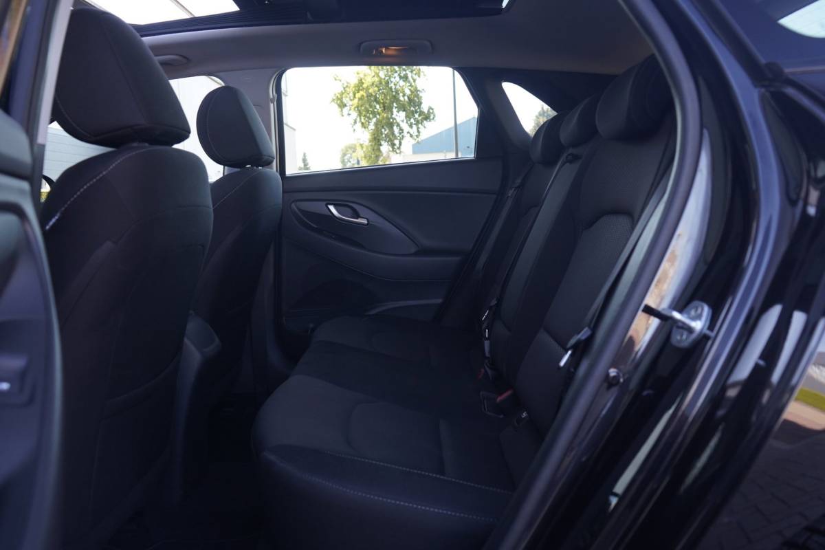 Hyundai i30 Hyundai I30 1.0 T-GDI Yes! 120pk, Panoramadak, Carplay, Led