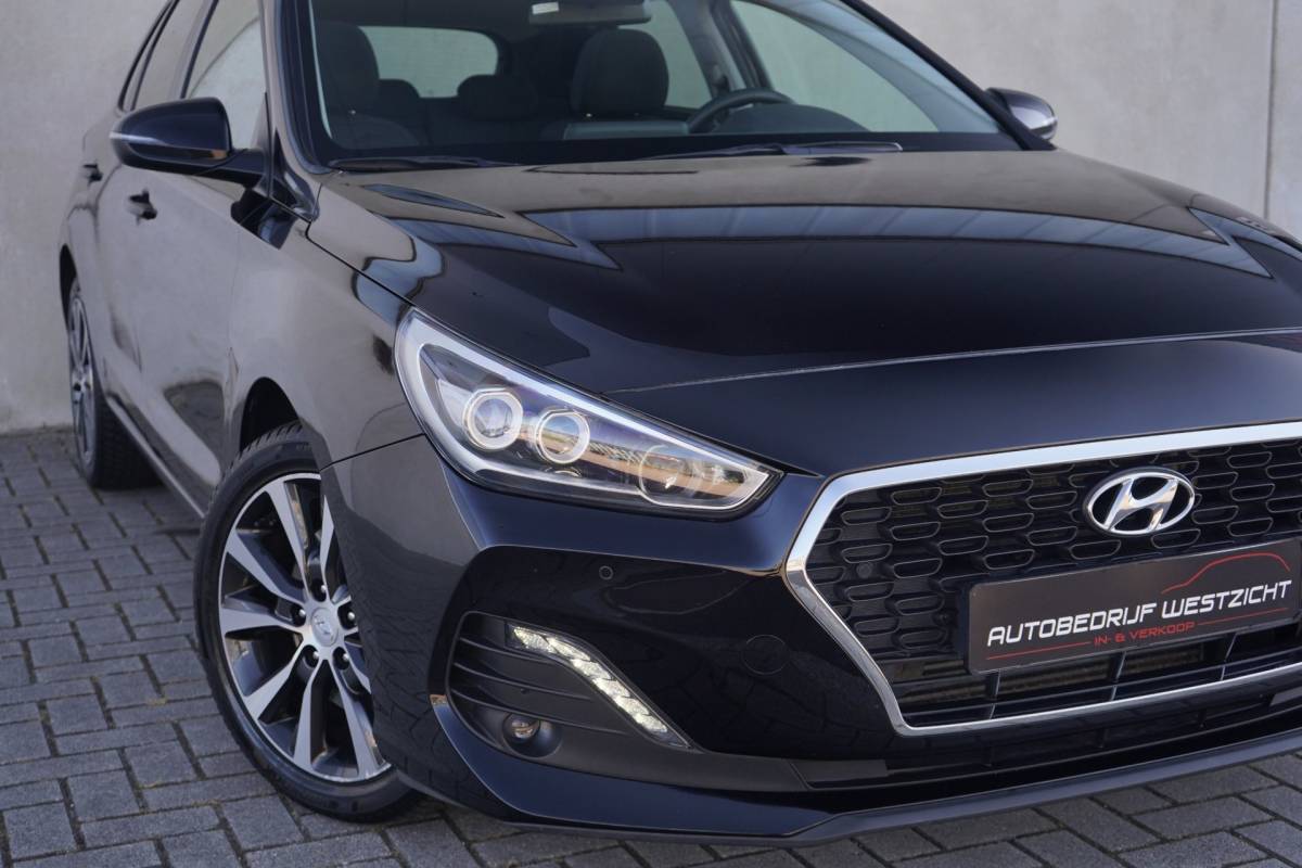Hyundai i30 Hyundai I30 1.0 T-GDI Yes! 120pk, Panoramadak, Carplay, Led