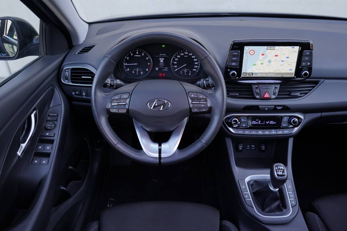 Hyundai i30 Hyundai I30 1.0 T-GDI Yes! 120pk, Panoramadak, Carplay, Led