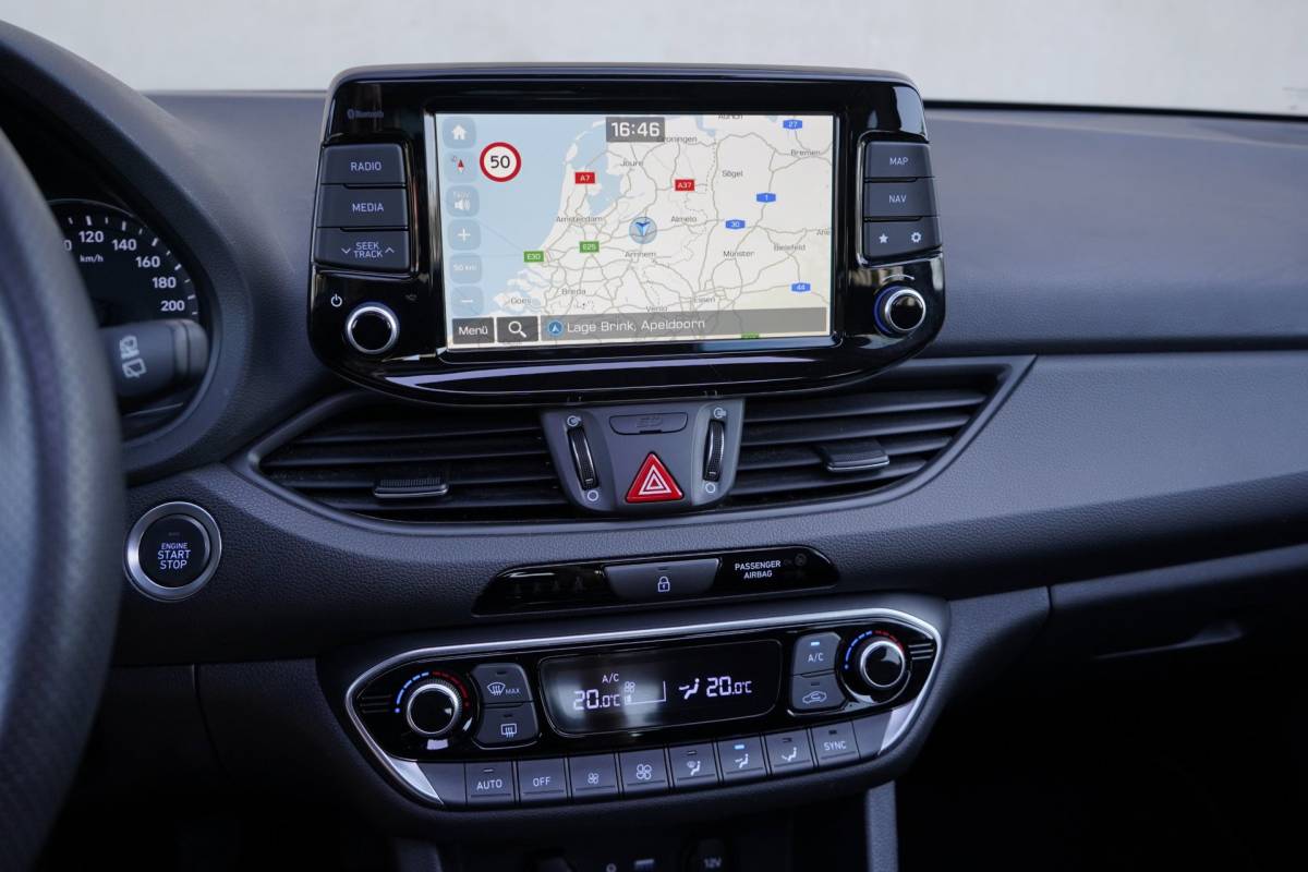 Hyundai i30 Hyundai I30 1.0 T-GDI Yes! 120pk, Panoramadak, Carplay, Led