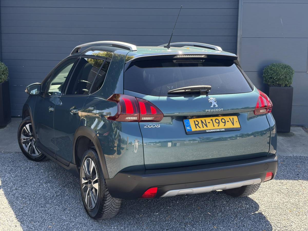 Peugeot 2008 Peugeot 2008 1.2 PureTech Allure D-riem vv in 02-2026 l Pano l Carplay l Camera l Halfleder l 110pk l Dealer Onderhouden l 2e Eigenaar l Navi l Clima l Cruise l Pdc l Lm velgen l Apk tot 02-2027