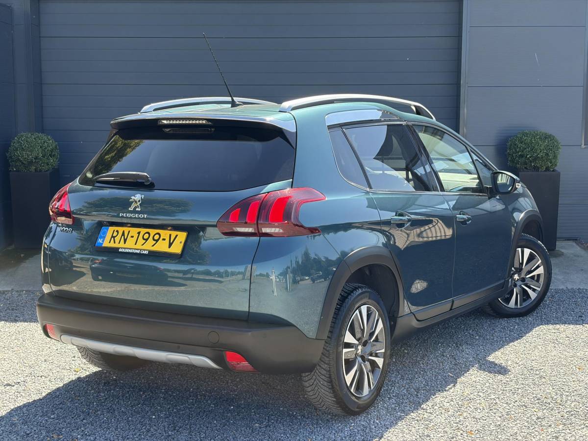 Peugeot 2008 Peugeot 2008 1.2 PureTech Allure D-riem vv in 02-2026 l Pano l Carplay l Camera l Halfleder l 110pk l Dealer Onderhouden l 2e Eigenaar l Navi l Clima l Cruise l Pdc l Lm velgen l Apk tot 02-2027