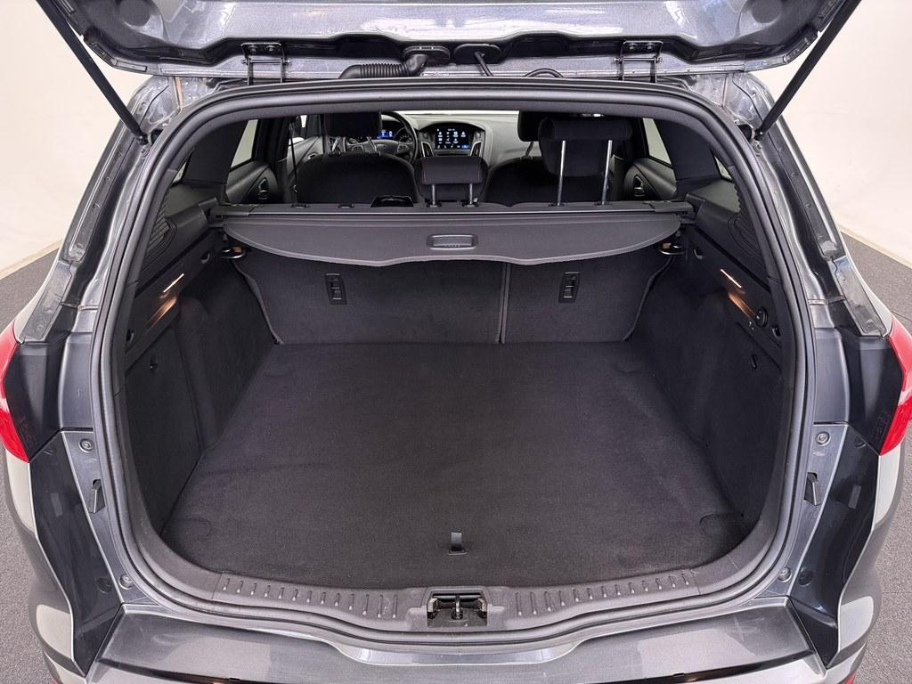 Ford Focus Ford Focus Wagon 1.5 ST-Line 150pk Trekhaak/Nav/Vooruitverw/Ecc/ Carplay