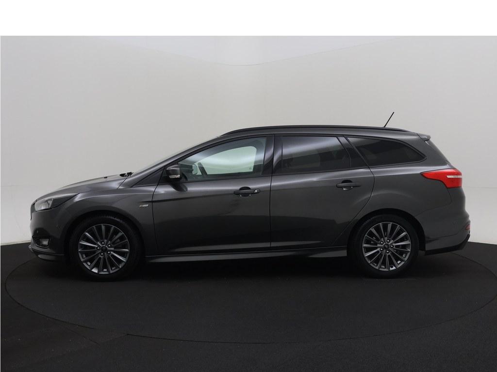 Ford Focus Ford Focus Wagon 1.5 ST-Line 150pk Trekhaak/Nav/Vooruitverw/Ecc/ Carplay