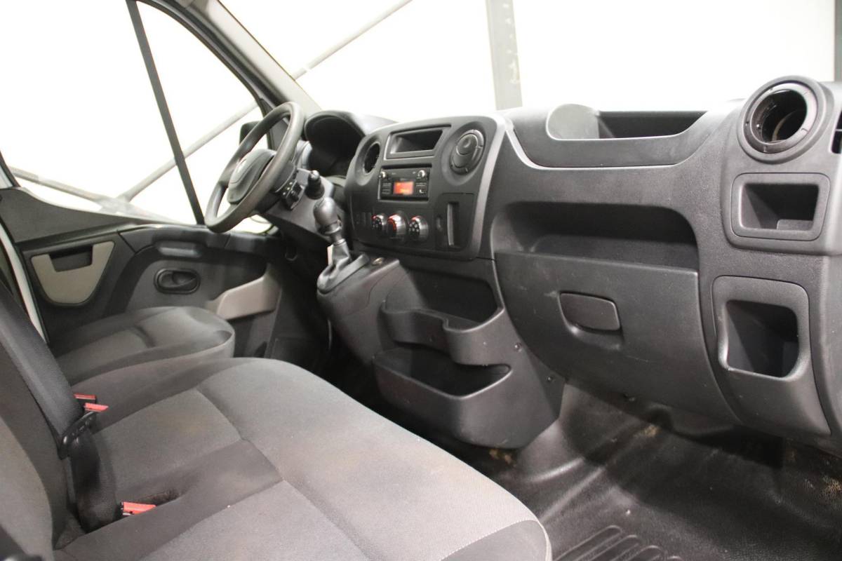 Renault Master Renault Master 2.3 dCi VRIESWAGEN KOELWAGEN DAG NACHT Renault Master T35 2.3 dCi VRIESWAGEN KOELWAGEN DAG NACHT