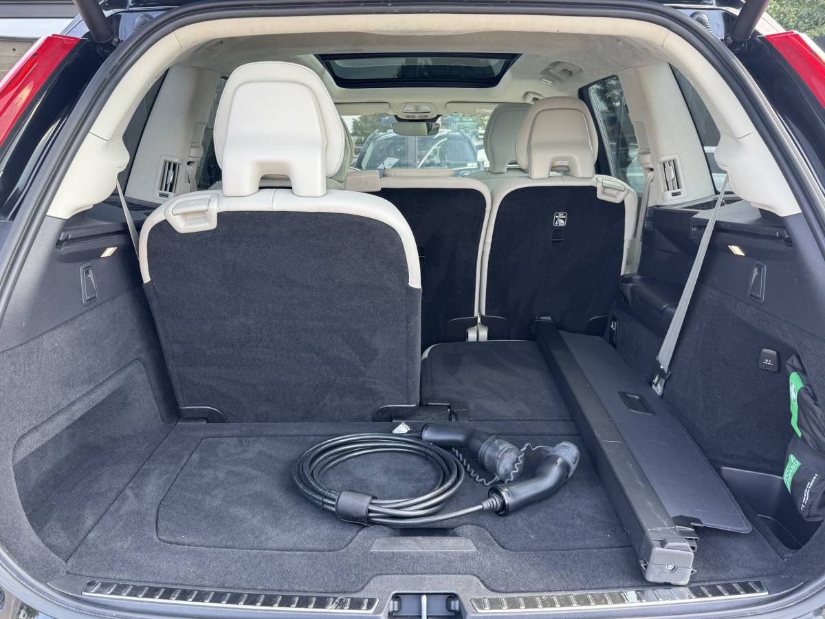 Volvo XC90 Volvo XC90 2.0 T8 Recharge AWD Ultimate Dark | Pano | SoH 100% |