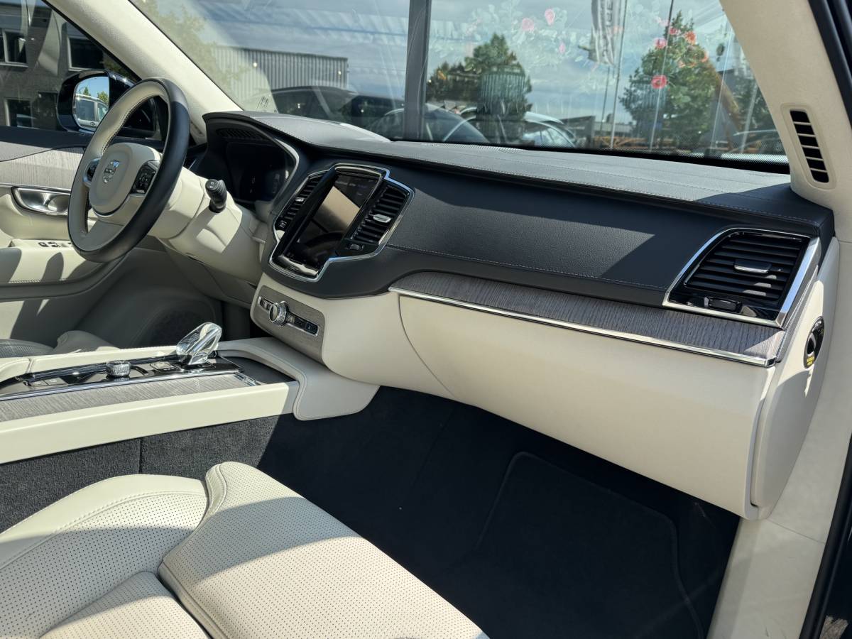 Volvo XC90 Volvo XC90 2.0 T8 Recharge AWD Ultimate Dark | Pano | SoH 100% |