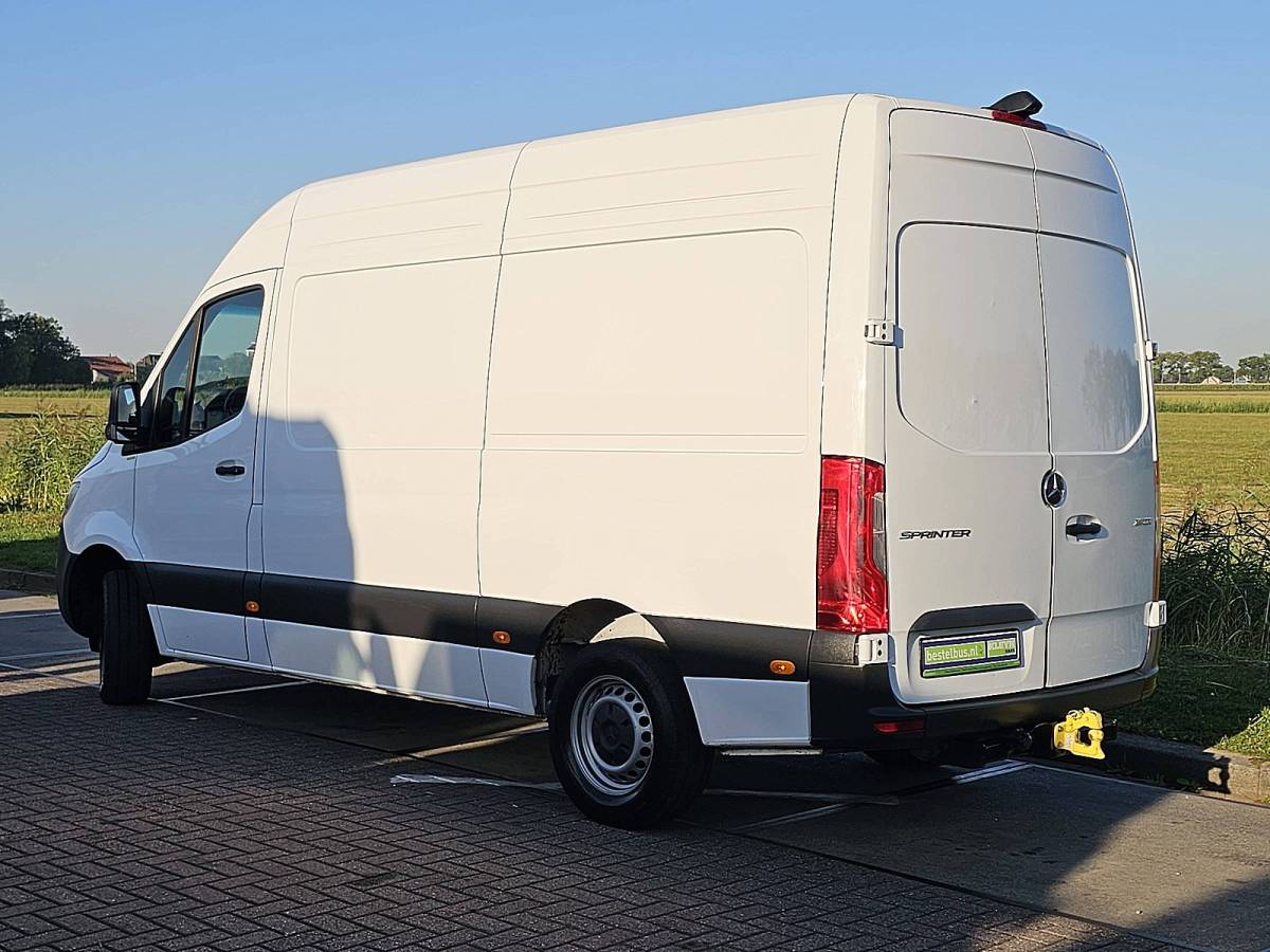 Mercedes-Benz Sprinter MERCEDES-BENZ SPRINTER 311 l2h2 mbux10  rwd