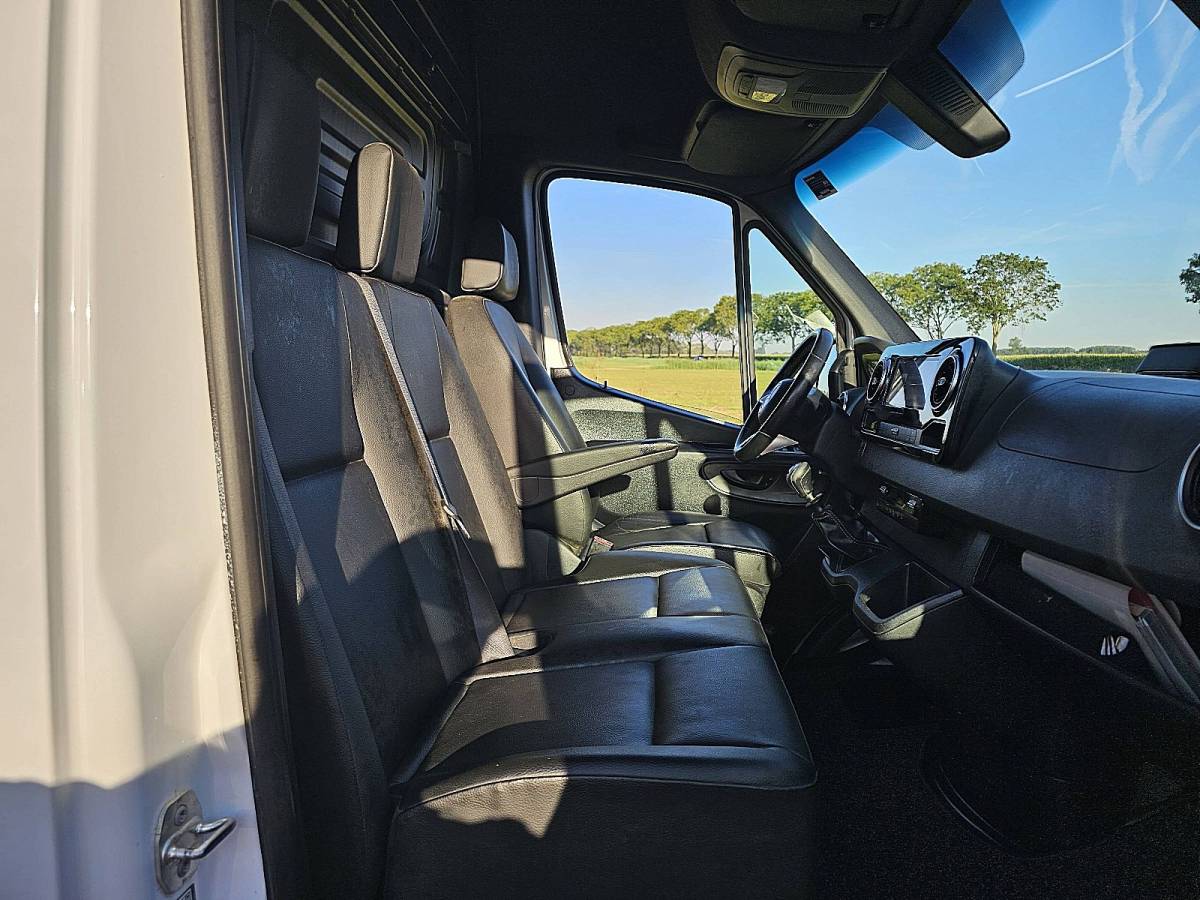 Mercedes-Benz Sprinter MERCEDES-BENZ SPRINTER 311 l2h2 mbux10  rwd