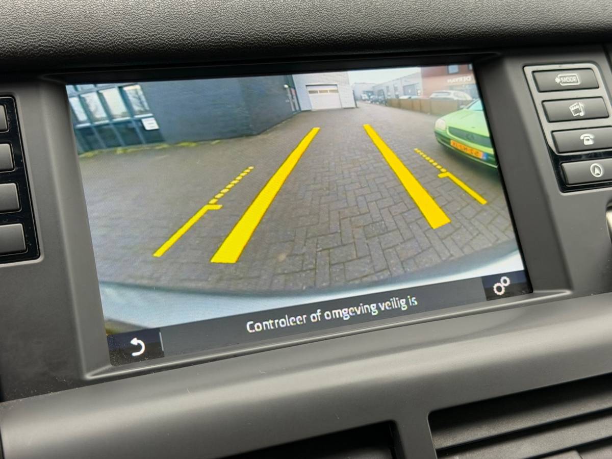 Land Rover Discovery Sport Land Rover Discovery Sport Grijs Kenteken / Automaat 2.0 TD4 Urban Series SE Dynamic|Pano