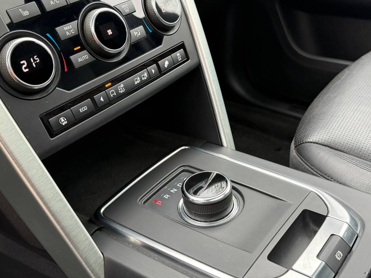 Land Rover Discovery Sport Land Rover Discovery Sport Grijs Kenteken / Automaat 2.0 TD4 Urban Series SE Dynamic|Pano