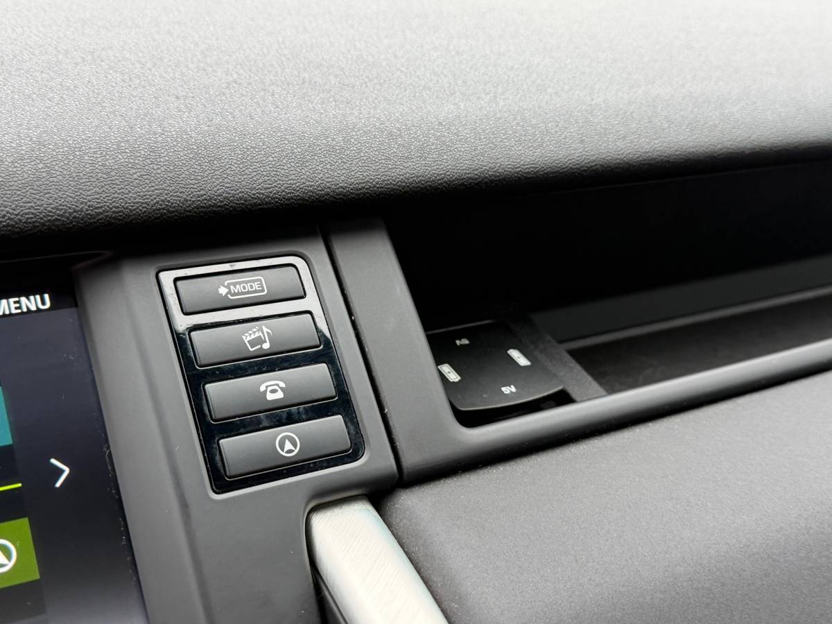 Land Rover Discovery Sport Land Rover Discovery Sport Grijs Kenteken / Automaat 2.0 TD4 Urban Series SE Dynamic|Pano