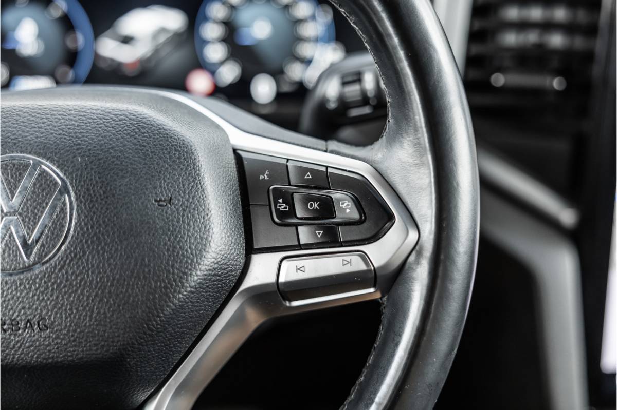 Volkswagen Amarok Volkswagen Amarok 3.0 TDI 4Motion | ACC | Side Assist | 360 Camera | Trekhaak | Harman Kardon | 20” velgen | Grijs kenteken | CarPlay | Lederen bekleding | Navigatie | Elek stoelen | LED Koplampen | Nieuwe APK