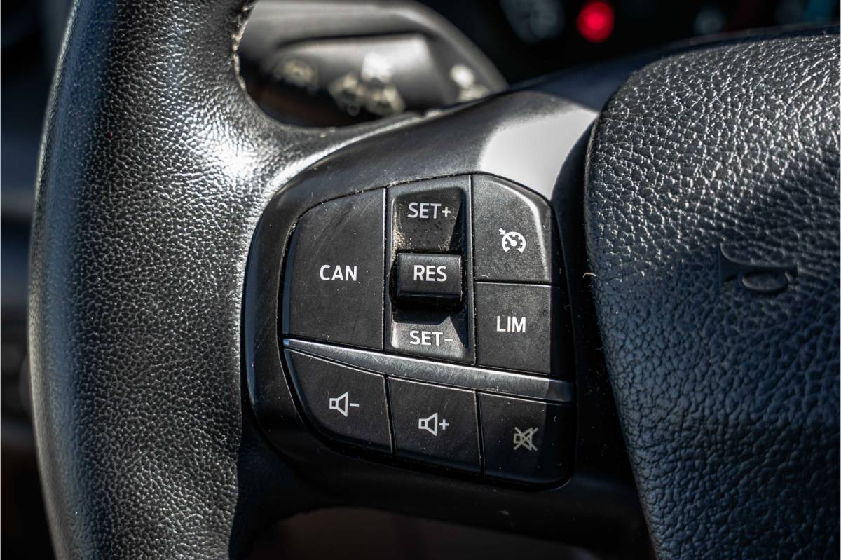 Ford Transit Ford Transit | L3H3 |  130Pk | Inrichting | 3-Zits | Camera | Cruise | PDC | Airco