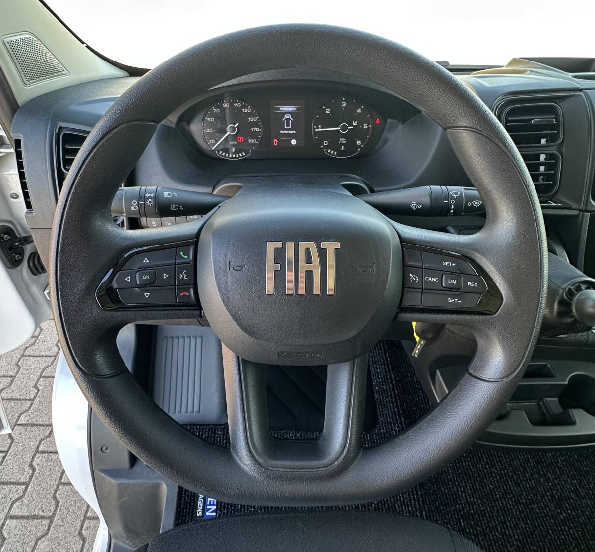 Fiat Ducato Fiat Ducato 2.2 MultiJet 140PK S&S L2H2 3.5t