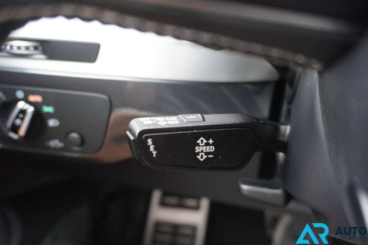 Audi SQ7 Audi SQ7 4.0 TDI quattro * Grijs kenteken * V8 * RS-Seats