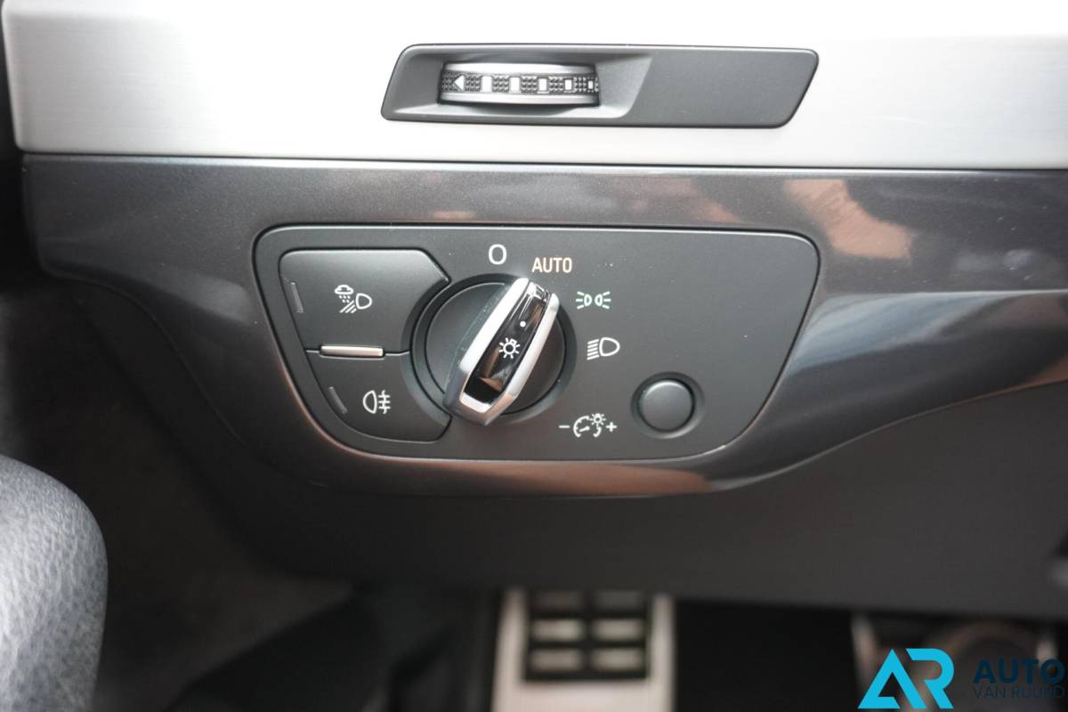 Audi SQ7 Audi SQ7 4.0 TDI quattro * Grijs kenteken * V8 * RS-Seats