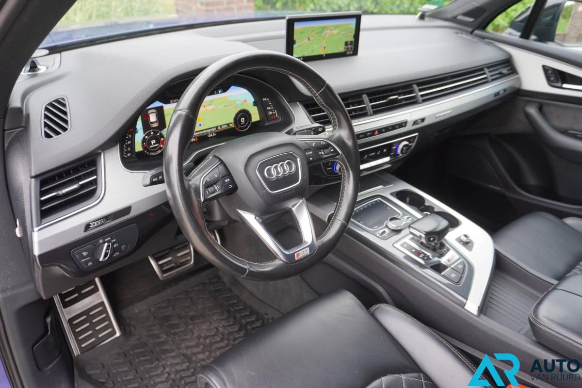 Audi SQ7 Audi SQ7 4.0 TDI quattro * Grijs kenteken * V8 * RS-Seats