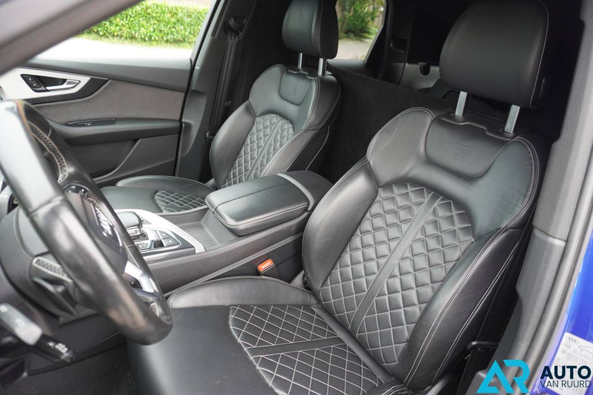 Audi SQ7 Audi SQ7 4.0 TDI quattro * Grijs kenteken * V8 * RS-Seats