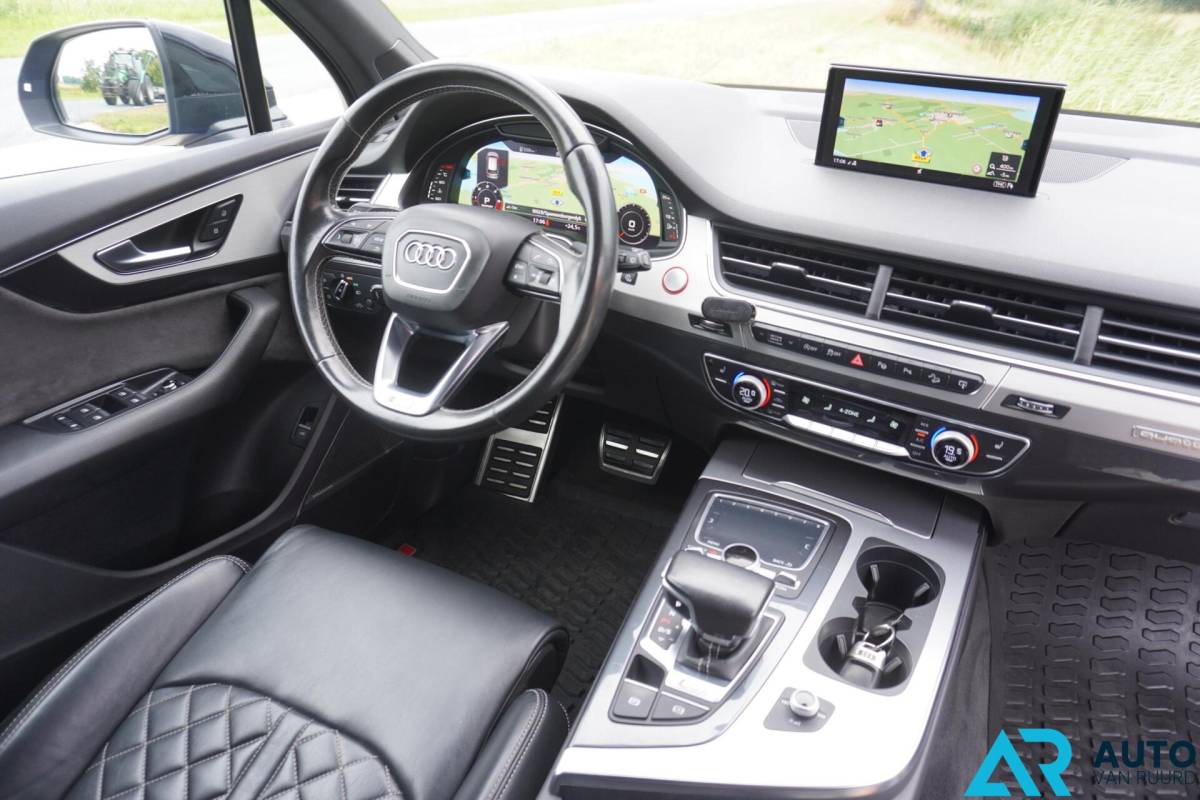 Audi SQ7 Audi SQ7 4.0 TDI quattro * Grijs kenteken * V8 * RS-Seats
