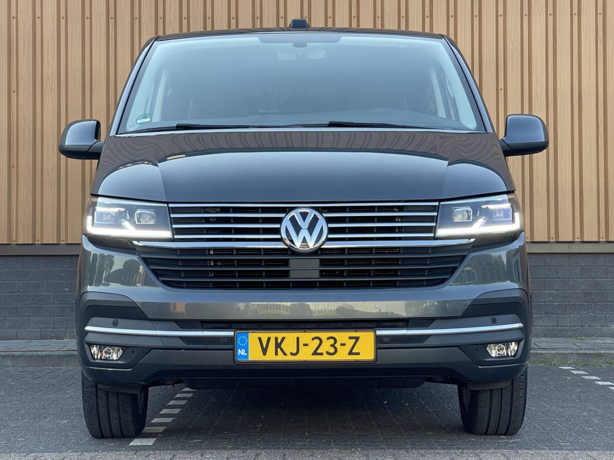 Volkswagen Transporter Volkswagen Transporter 2.0 TDI L2H1 30 DC | BPM Vrij | Bulli | Bear Lock | Apple Carplay | Cruise Control Adaptief | Voorruit Verwarming | Achteruitrij Camera |