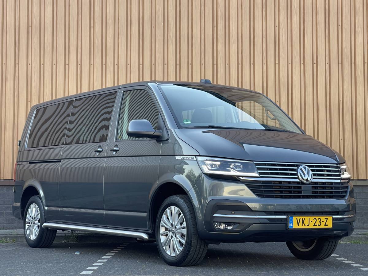 Volkswagen Transporter Volkswagen Transporter 2.0 TDI L2H1 30 DC | BPM Vrij | Bulli | Bear Lock | Apple Carplay | Cruise Control Adaptief | Voorruit Verwarming | Achteruitrij Camera |