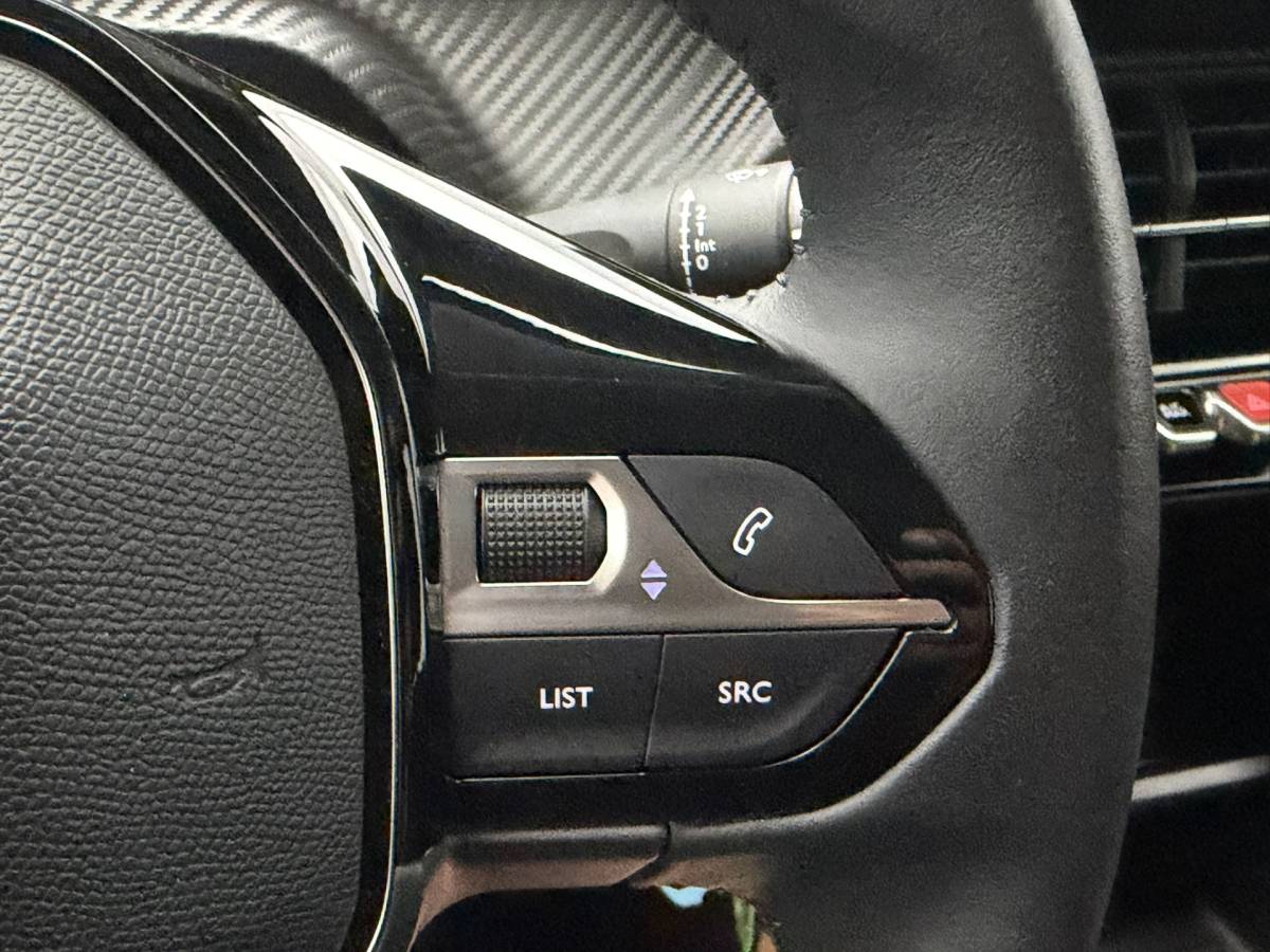 Peugeot 208 Peugeot 208 1.2 PureTech Active Pack | Full-Led | Cruise | Carplay&Android