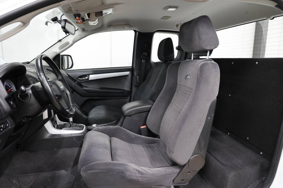 Isuzu D-Max Isuzu D-Max 1.9 Extended Cab AUTOMAAT 3500KG TREKHAAK EURO 6