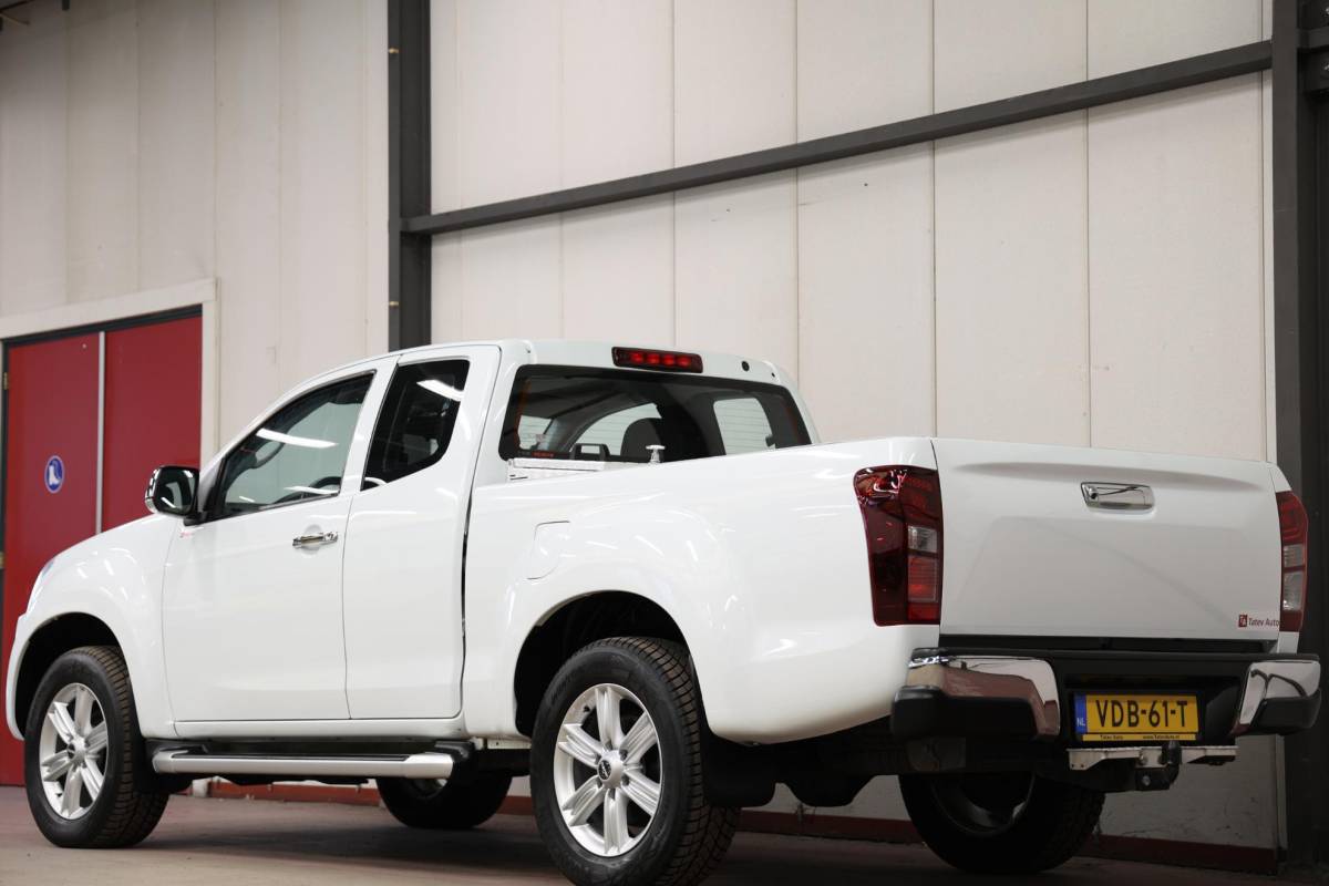 Isuzu D-Max Isuzu D-Max 1.9 Extended Cab AUTOMAAT 3500KG TREKHAAK EURO 6