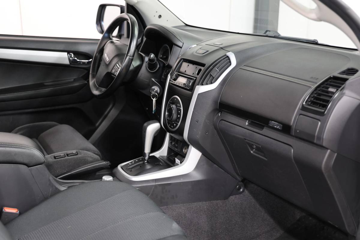 Isuzu D-Max Isuzu D-Max 1.9 Extended Cab AUTOMAAT 3500KG TREKHAAK EURO 6
