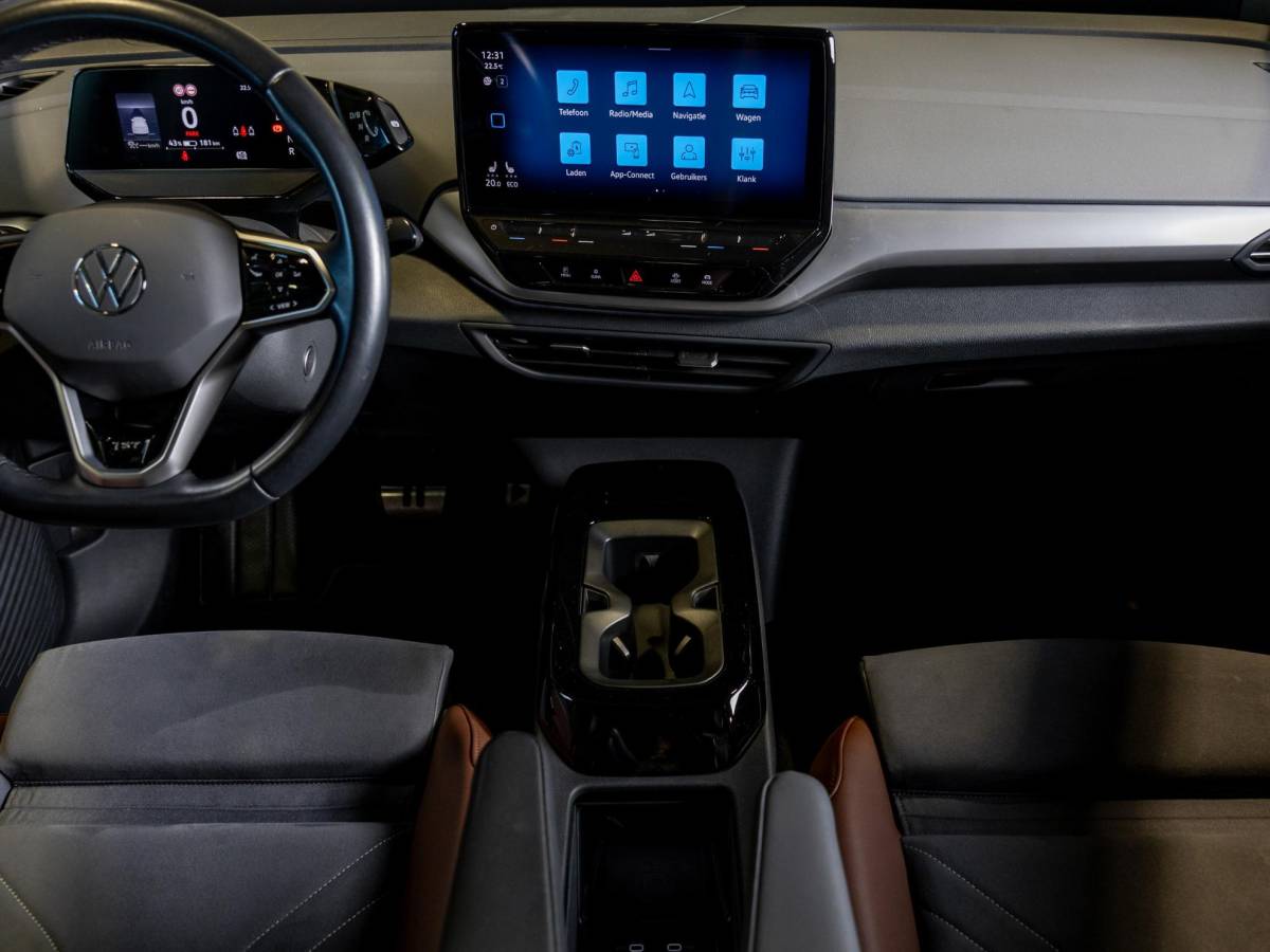 Volkswagen ID.4 Volkswagen ID.4 Max 77 kWh SoH 95% 204pk / Panoramadak / Head up display / Memory / Achteruitrijcamera / Navigatie / Apple carplay /