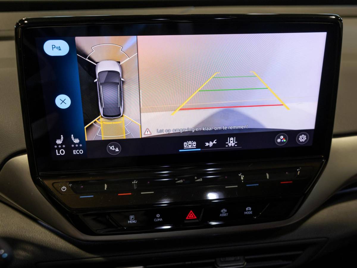 Volkswagen ID.4 Volkswagen ID.4 Max 77 kWh SoH 95% 204pk / Panoramadak / Head up display / Memory / Achteruitrijcamera / Navigatie / Apple carplay /
