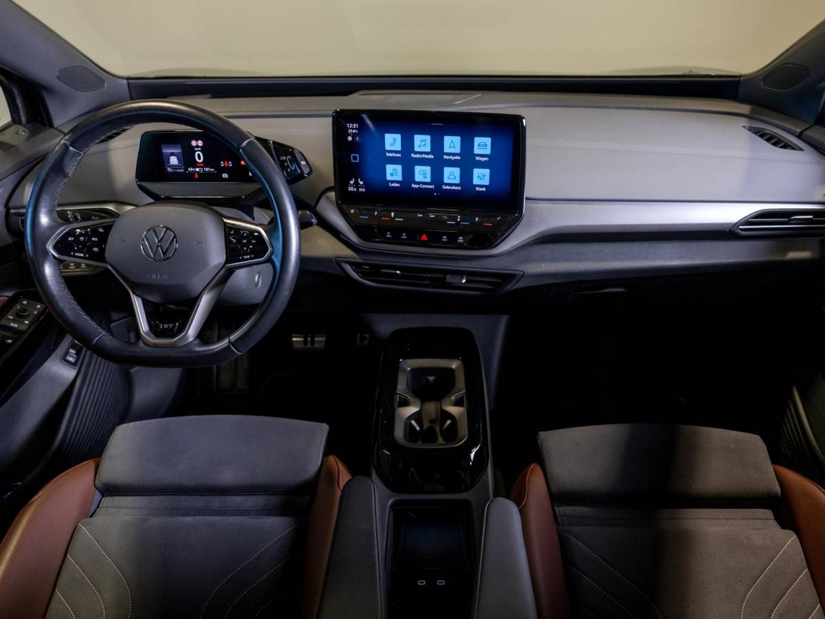 Volkswagen ID.4 Volkswagen ID.4 Max 77 kWh SoH 95% 204pk / Panoramadak / Head up display / Memory / Achteruitrijcamera / Navigatie / Apple carplay /