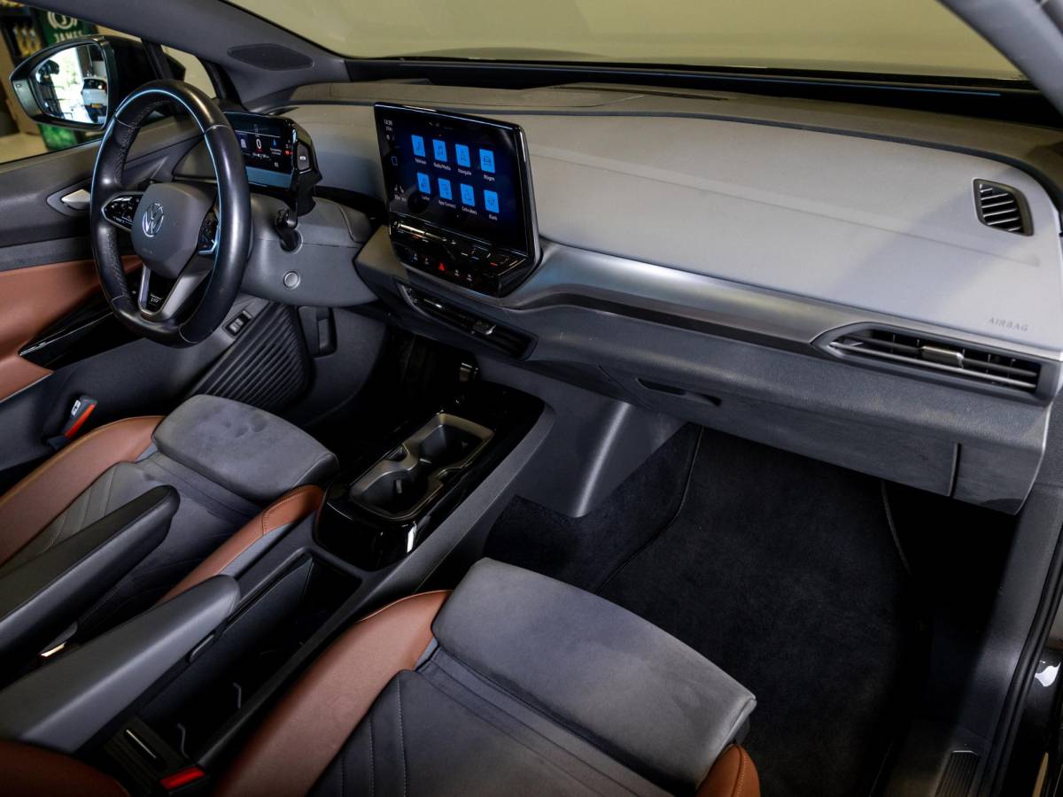 Volkswagen ID.4 Volkswagen ID.4 Max 77 kWh SoH 95% 204pk / Panoramadak / Head up display / Memory / Achteruitrijcamera / Navigatie / Apple carplay /