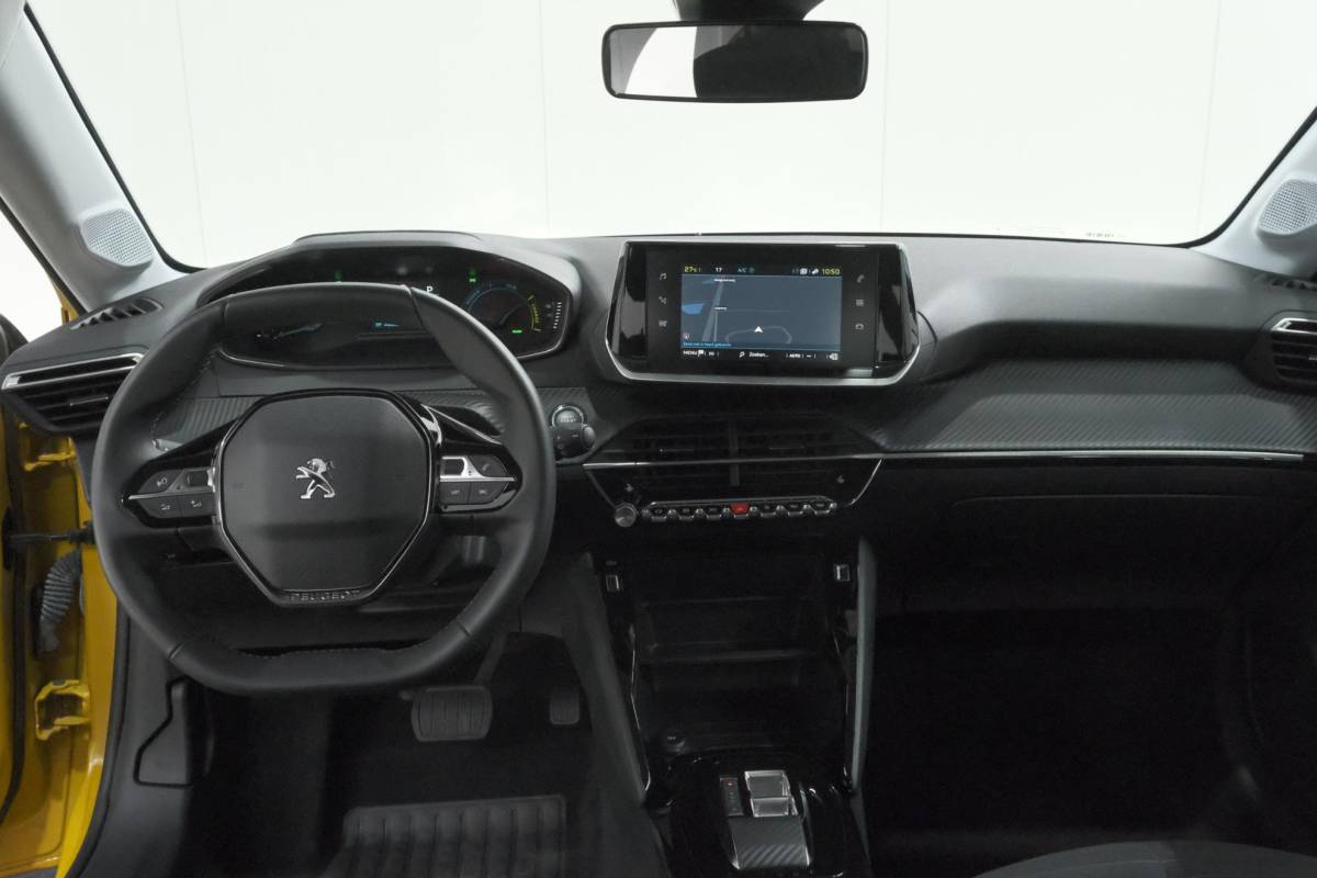 Peugeot e-208 Peugeot e-208 EV Active Pack 50 kWh | 96,8% SOH | Navigatie | Parkeersensoren | Stoelverwarming