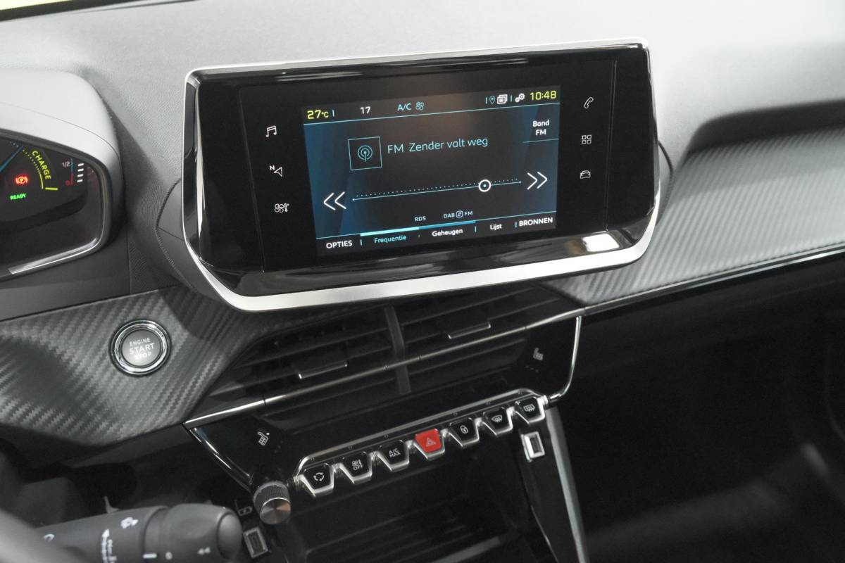 Peugeot e-208 Peugeot e-208 EV Active Pack 50 kWh | 96,8% SOH | Navigatie | Parkeersensoren | Stoelverwarming