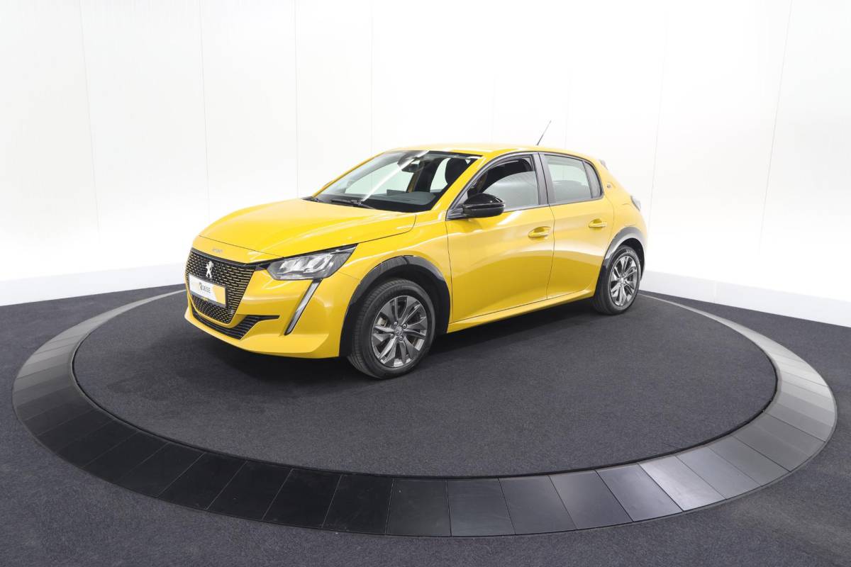 Peugeot e-208 Peugeot e-208 EV Active Pack 50 kWh | 96,8% SOH | Navigatie | Parkeersensoren | Stoelverwarming