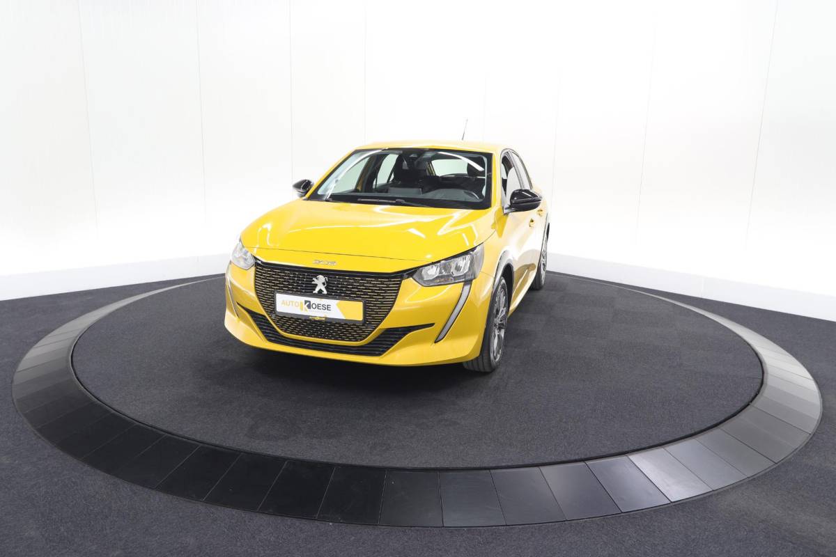 Peugeot e-208 Peugeot e-208 EV Active Pack 50 kWh | 96,8% SOH | Navigatie | Parkeersensoren | Stoelverwarming