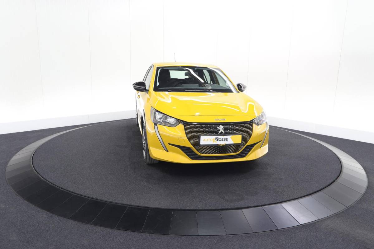 Peugeot e-208 Peugeot e-208 EV Active Pack 50 kWh | 96,8% SOH | Navigatie | Parkeersensoren | Stoelverwarming