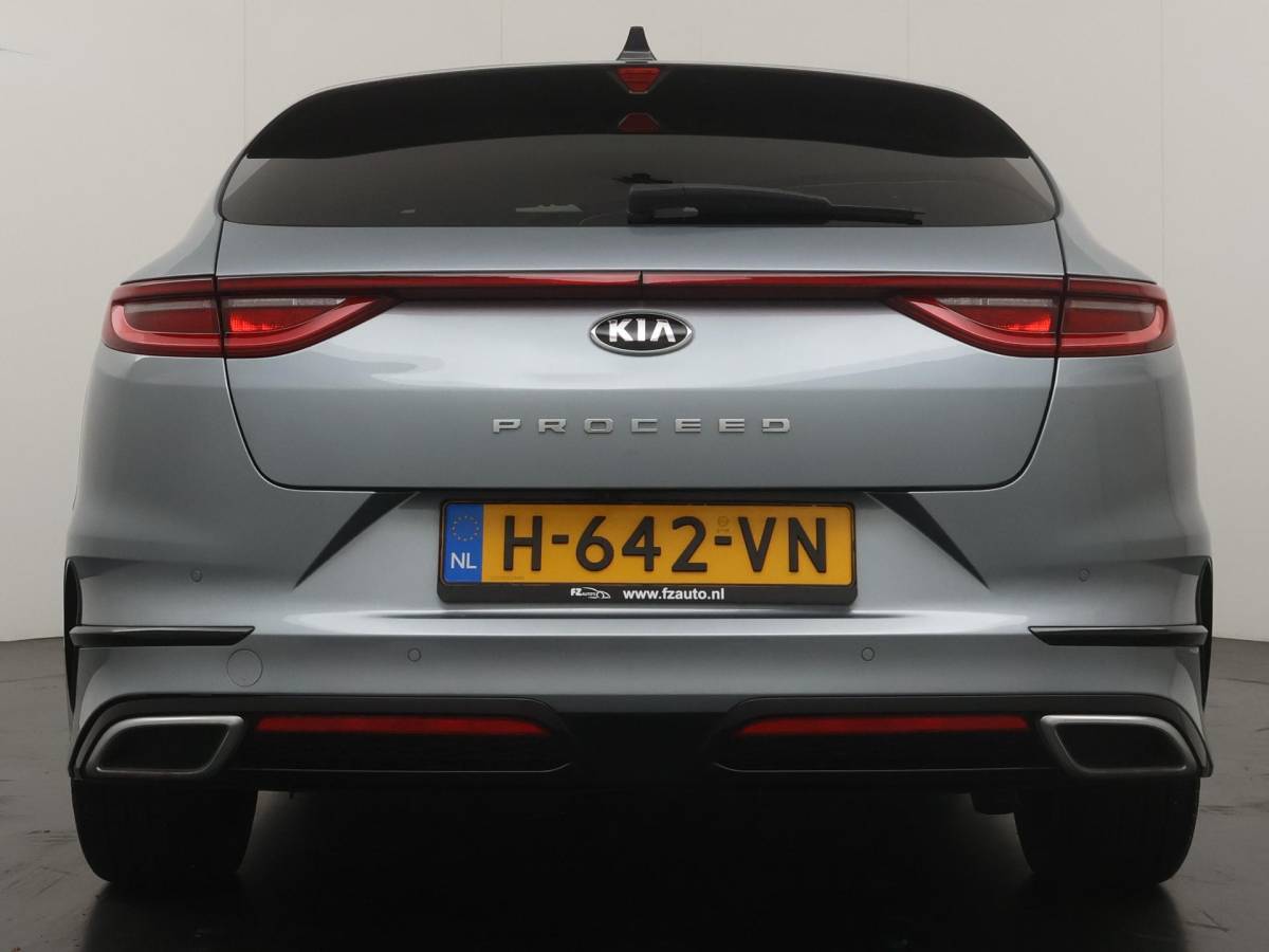 Kia ProCeed Kia ProCeed 1.4 T-GDI GT-PlusLine Automaat – Schuif-/kanteldak – Navigatie – Stoelverwarming – LED koplampen