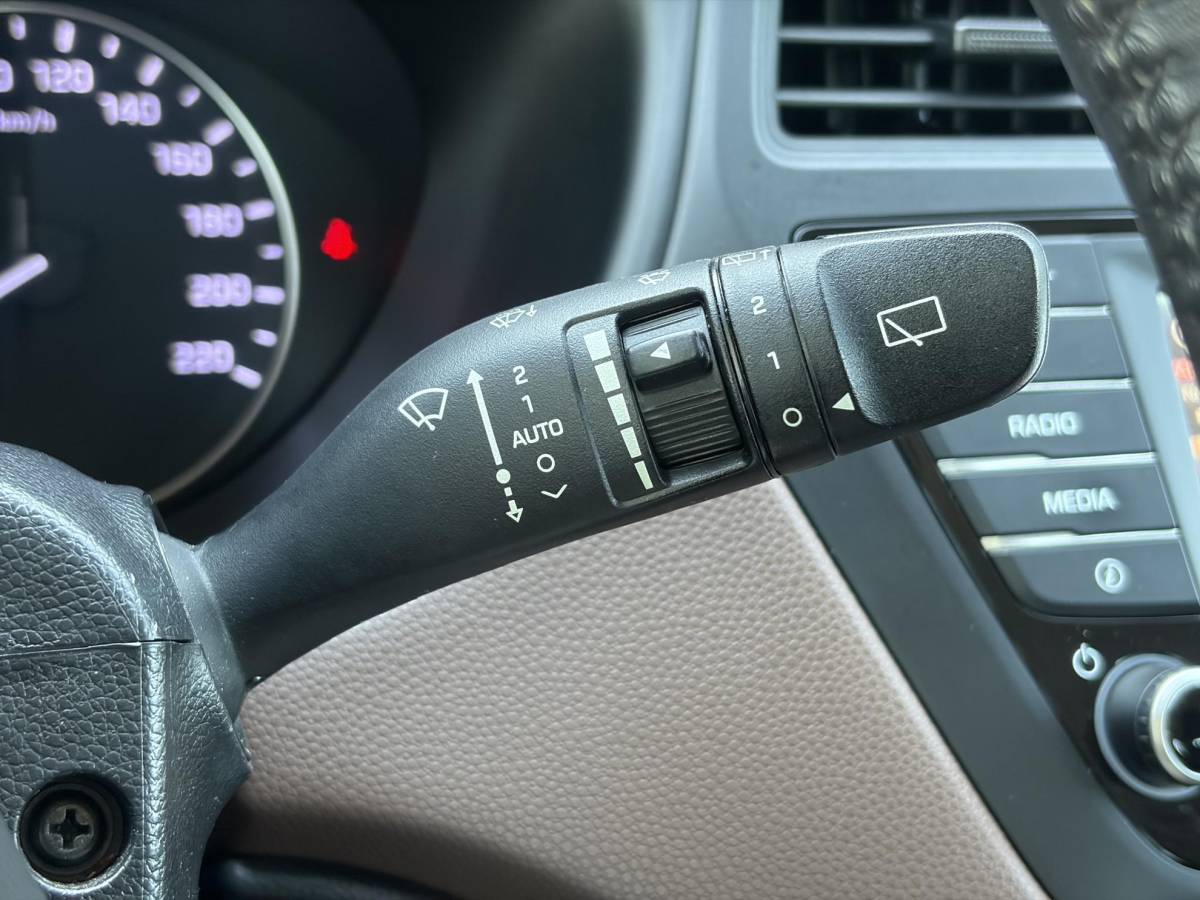 Hyundai i20 Hyundai i20 1.0 T-GDI Comfort 2e Eigenaar l Trekhaak l Navi l Camera l Carplay l Clima l Cruise l Rijstrooksensor l Pdc l N.A.P l Apk tot 05-2027